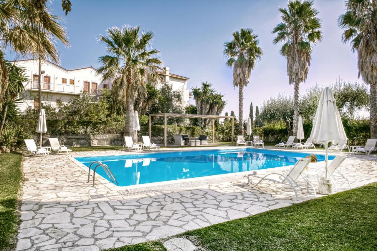 Villa Eftichia Hotel Apartments & Studios Kontokali Exterior photo